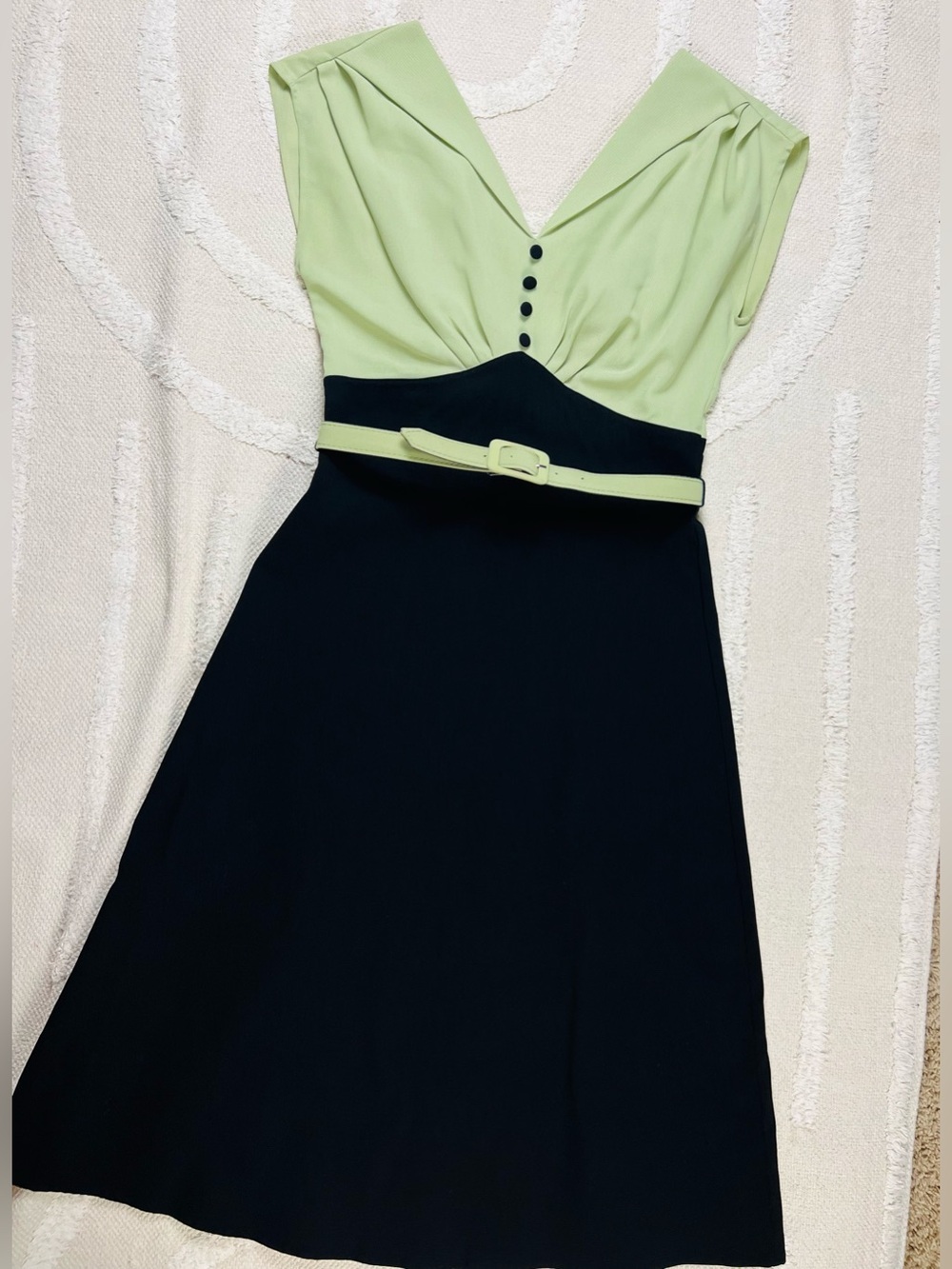 Bettie Page Vintage-Inspired 1950s Swing Dress –Sage Green & Black Colorblock –M